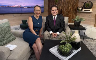 Seen on King 5 New Day NW: Overlake's Heart & Vascular Center surgeon&nbsp;sitting in chair next to Kelly the host