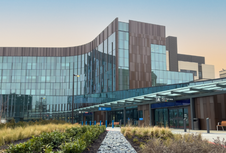 Overlake Medical Center broad exterior.