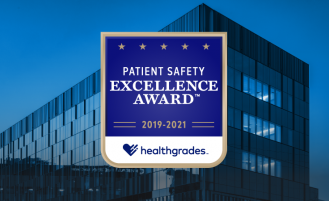 Overlake Medical Center Achieves Healthgrades 2021 Patient Safety Excellence Award