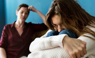 child-parent-distressed