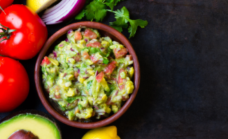 Guacamole in bowl.